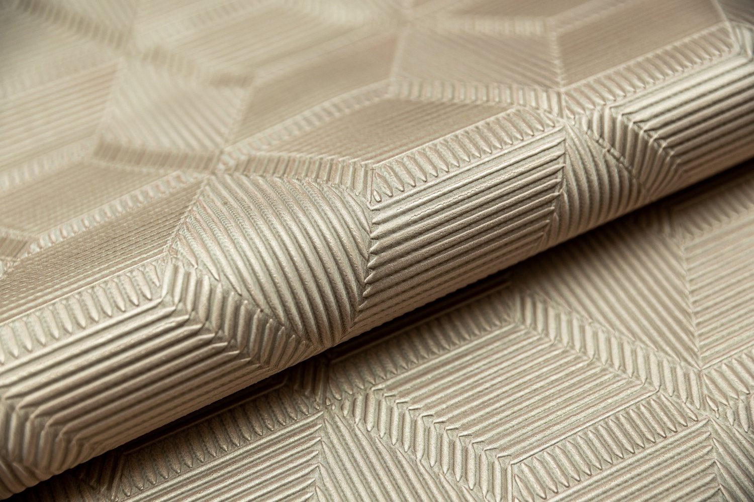 Обои виниловые Геометрия мотив, бежевый, золотой Обои виниловые Геометрия мотив, бежевый, золотой