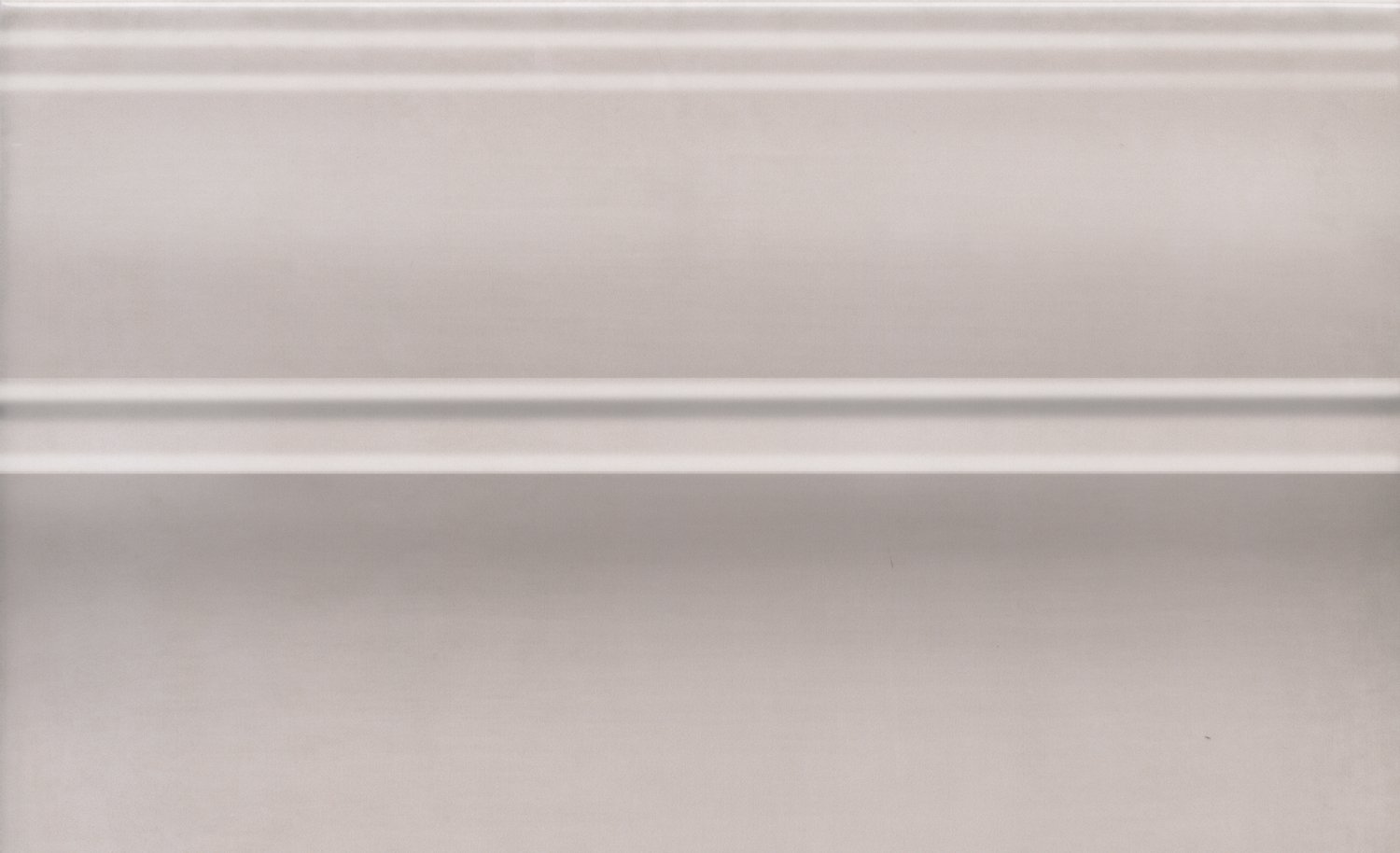 Плинтус FMB031 Левада бежевый глянцевый (15см*25см*15мм) (13шт/0,423м2) моноколор, шт Плинтус FMB031 Левада бежевый глянцевый (15см*25см*15мм) (13шт/0,423м2) моноколор, шт