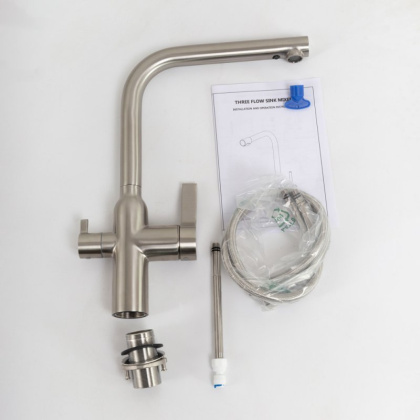 Смеситель для кухни с краном для питьевой воды, нержавеющая сталь, исполнение сатин BB-LAM57-IN Смеситель для кухни с краном для питьевой воды, нержавеющая сталь, исполнение сатин BB-LAM57-IN