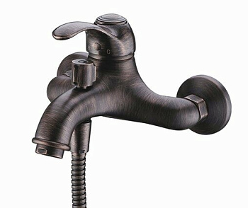 Isar 1301 Смеситель для ванны с коротким изливом