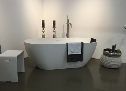 Овальная ванна из искусственного камня Riho Bilbao 150x75 белая BS1200500000000