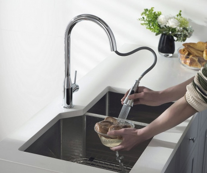 Смеситель Timo Saona 2336/00FL с выдвижной лейкой