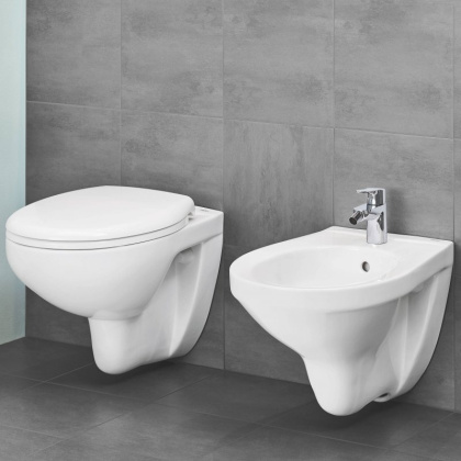 Подвесной унитаз Grohe Bau Ceramic 39351000 с сиденьем Подвесной унитаз Grohe Bau Ceramic 39351000 с сиденьем