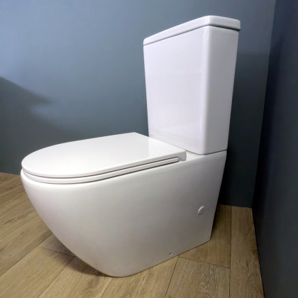 Чаша напольного унитаза безободковая Creto Logan L5 1005-001-L6CW с крышкой-сиденьем микролифт, белая