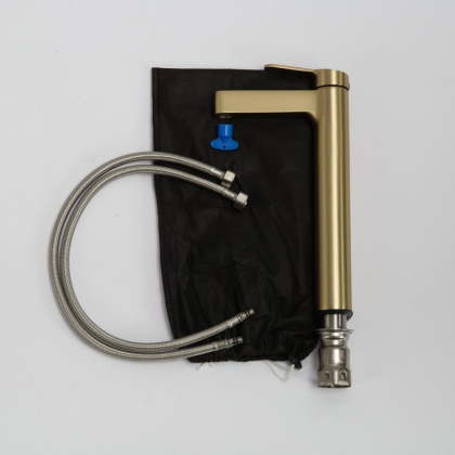 DELTA Смеситель для накладных раковин без донного клапана, нержавеющая сталь, исполнение сатин DEL-LMC-IN DELTA Смеситель для накладных раковин без донного клапана, нержавеющая сталь, исполнение сатин DEL-LMC-IN