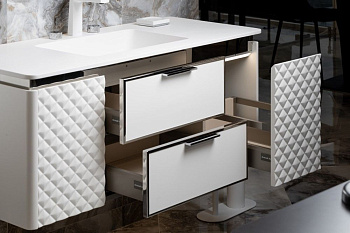 Тумба ROMBO 120cm Белый матовый/хром 777-120-WCR Boheme