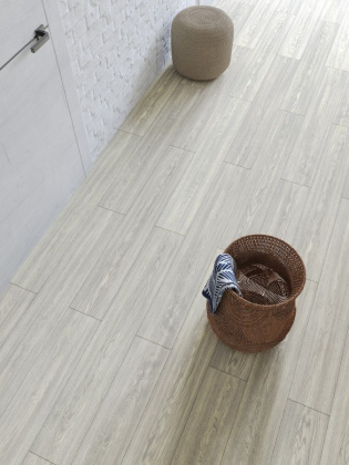 Ламинат Egger 10/33 Classic WV4 Дуб Сория Светло-серый